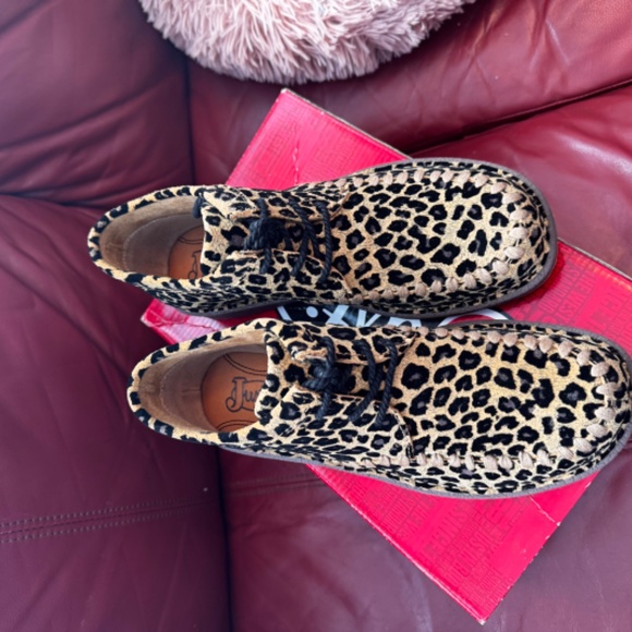 Justin Gypsy Leopard And Black Booties Women’s size 8 - Picture 2 of 9